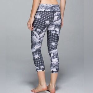Lululemon Wunder Under Crop Leggings in Dottie Dream Rose | Size 4
